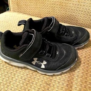 Boys Under Armour sneakers